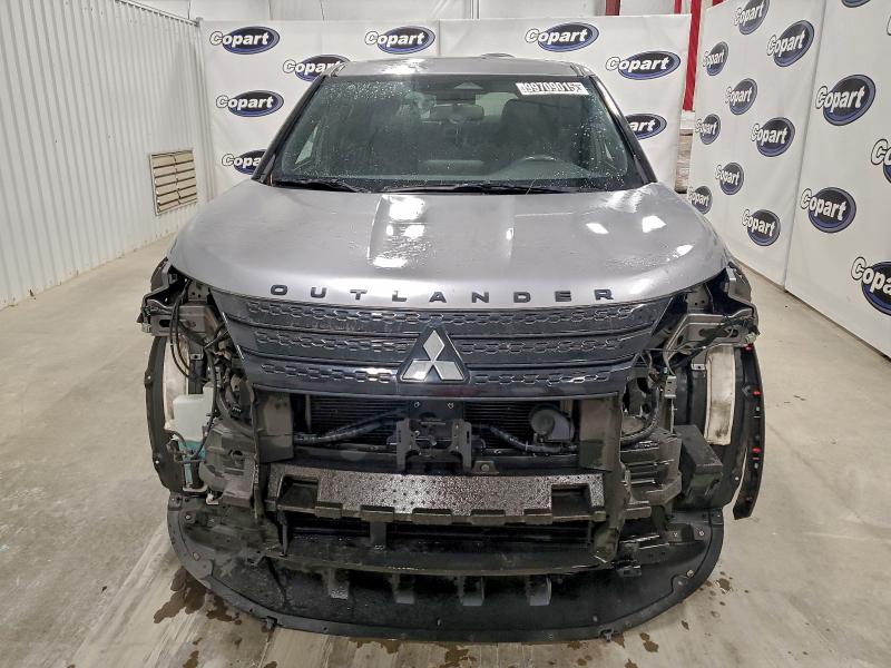 Фото 5 - MITSUBISHI OUTLANDER