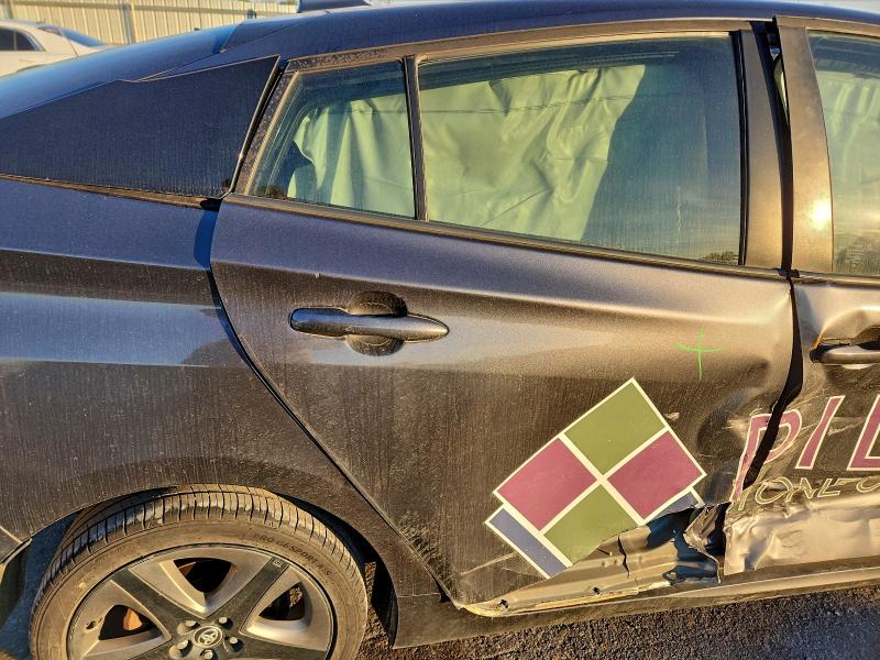 Фото 10 - TOYOTA PRIUS