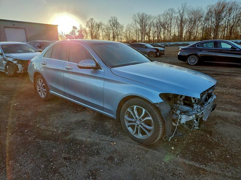 Фото 4 - MERCEDES-BENZ C-CLASS