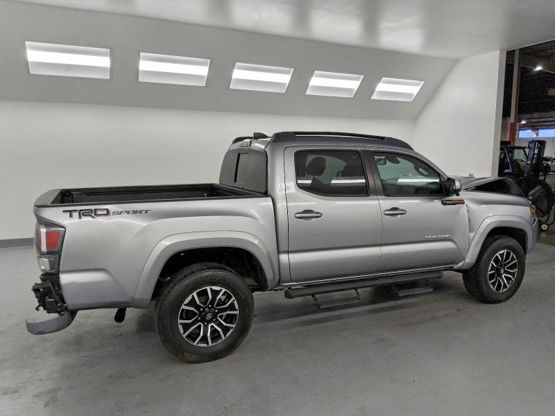 Фото 3 - TOYOTA TACOMA