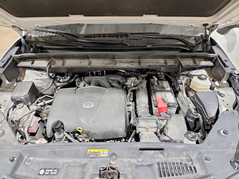 Фото 12 - TOYOTA HIGHLANDER