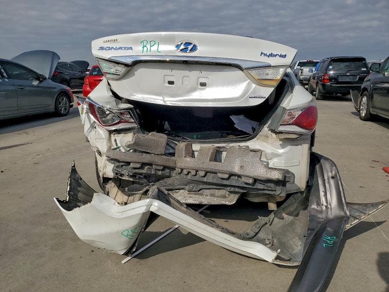 Фото 6 - HYUNDAI SONATA