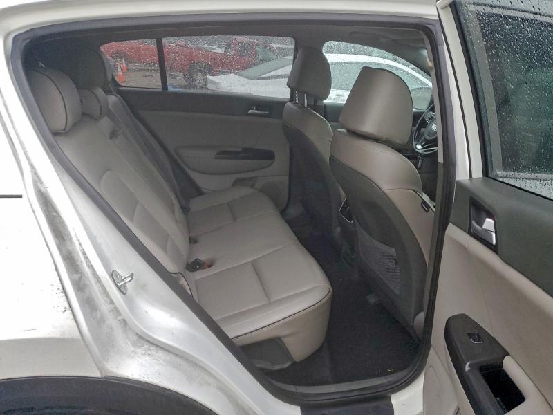 Фото 11 - KIA SPORTAGE