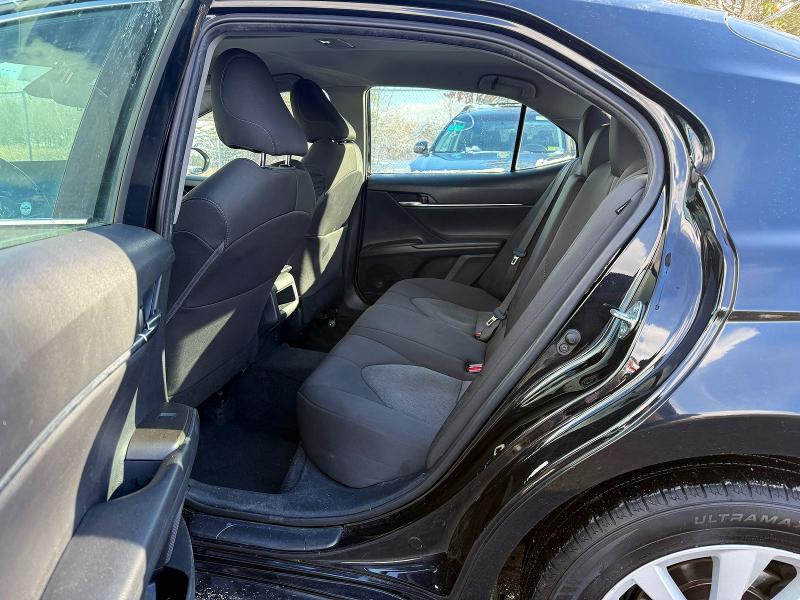 Фото 12 - TOYOTA CAMRY