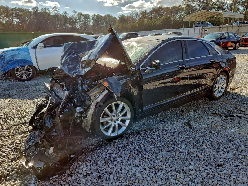 Фото 1 - LINCOLN MKZ