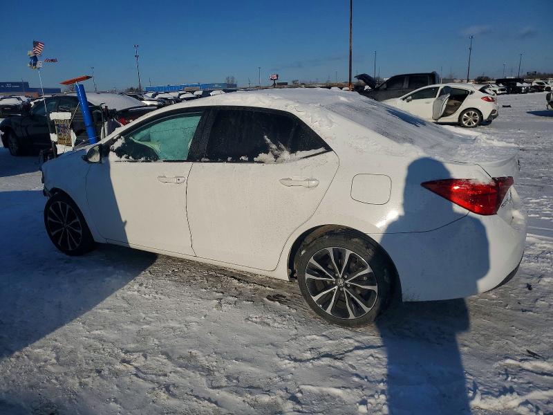 Фото 2 - TOYOTA COROLLA