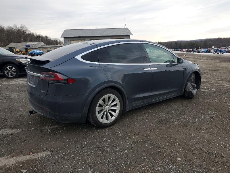 Фото 3 - TESLA MODEL X