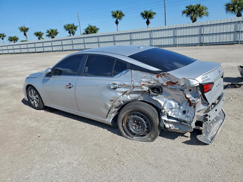 Фото 2 - NISSAN ALTIMA