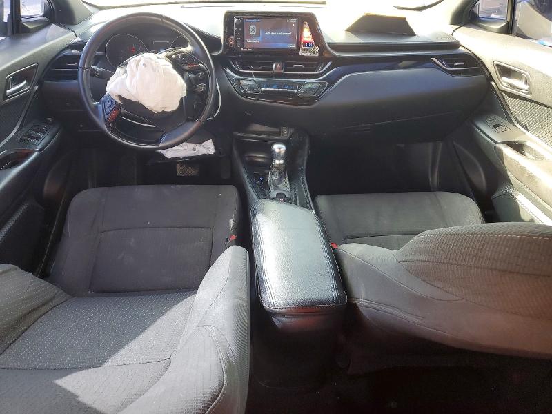 Фото 8 - TOYOTA C-HR