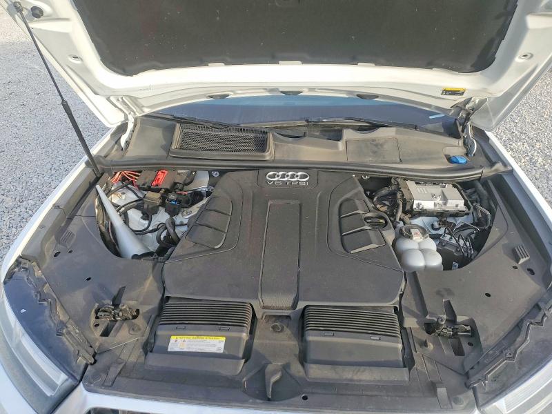 Фото 12 - AUDI Q7