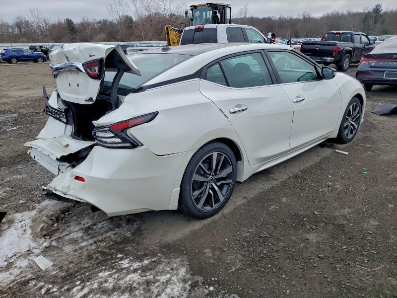 Фото 3 - NISSAN MAXIMA