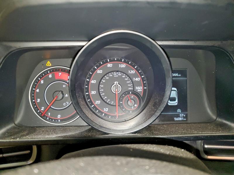 Фото 9 - HYUNDAI ELANTRA