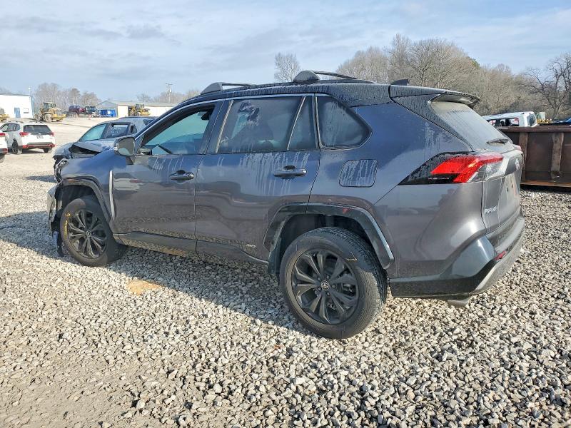 Фото 2 - TOYOTA RAV4