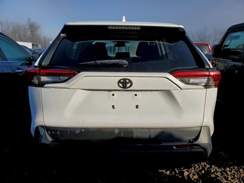 Фото 6 - TOYOTA RAV4