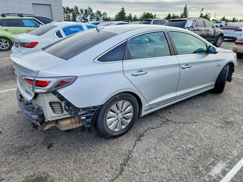 Фото 3 - HYUNDAI SONATA