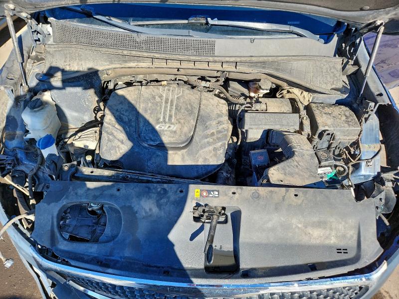 Фото 12 - KIA SORENTO