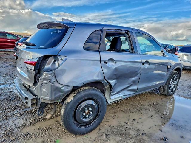 Фото 3 - MITSUBISHI OUTLANDER