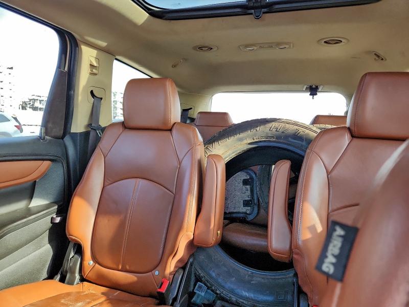 Фото 10 - CHEVROLET TRAVERSE