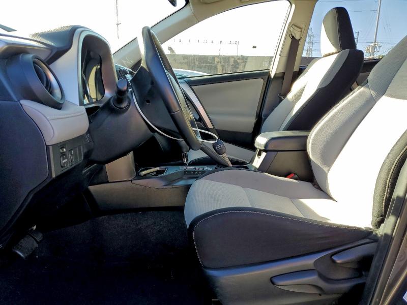 Фото 7 - TOYOTA RAV4