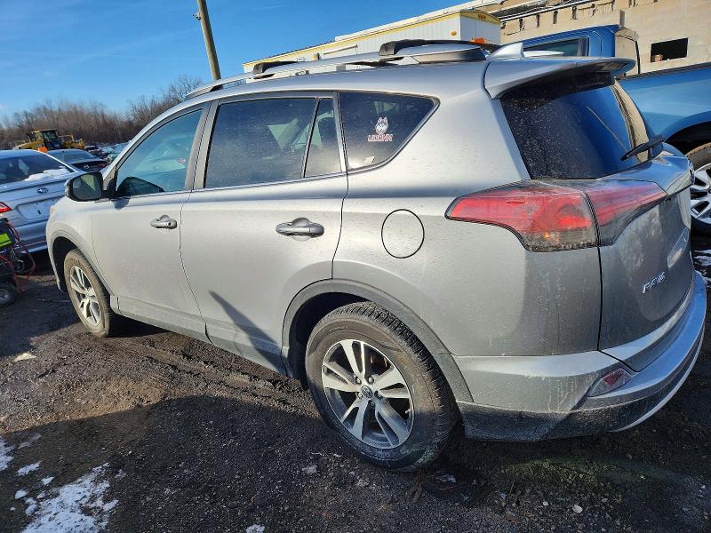 Фото 2 - TOYOTA RAV4