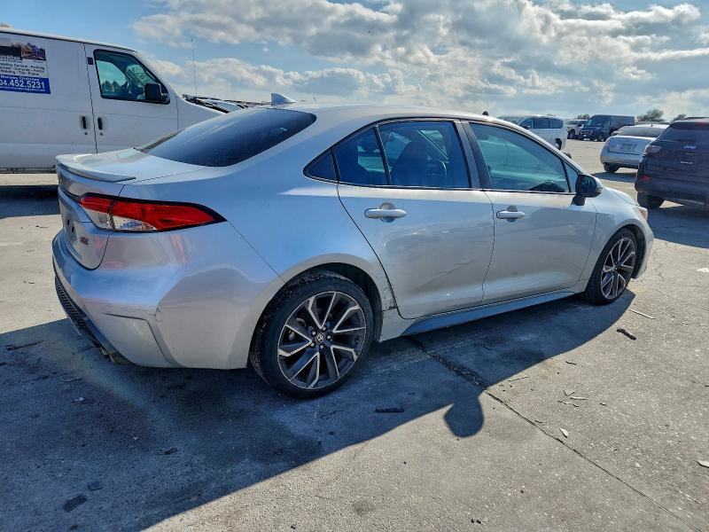 Фото 3 - TOYOTA COROLLA