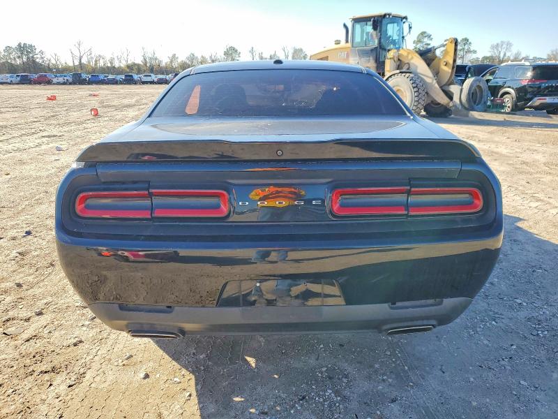 Фото 6 - DODGE CHALLENGER