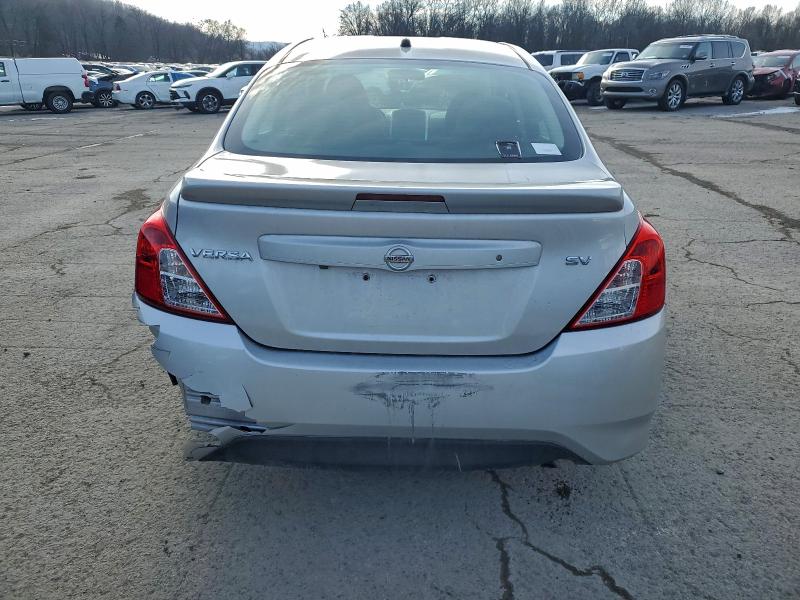 Фото 6 - NISSAN VERSA