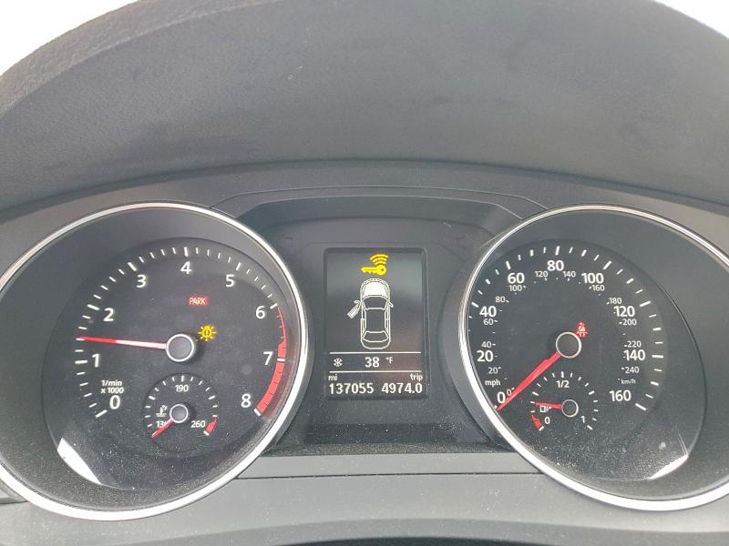 Фото 9 - VOLKSWAGEN JETTA