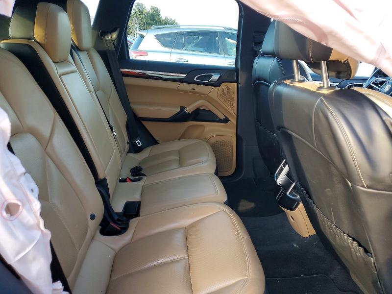 Фото 11 - PORSCHE CAYENNE