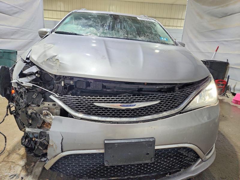 Фото 5 - CHRYSLER PACIFICA