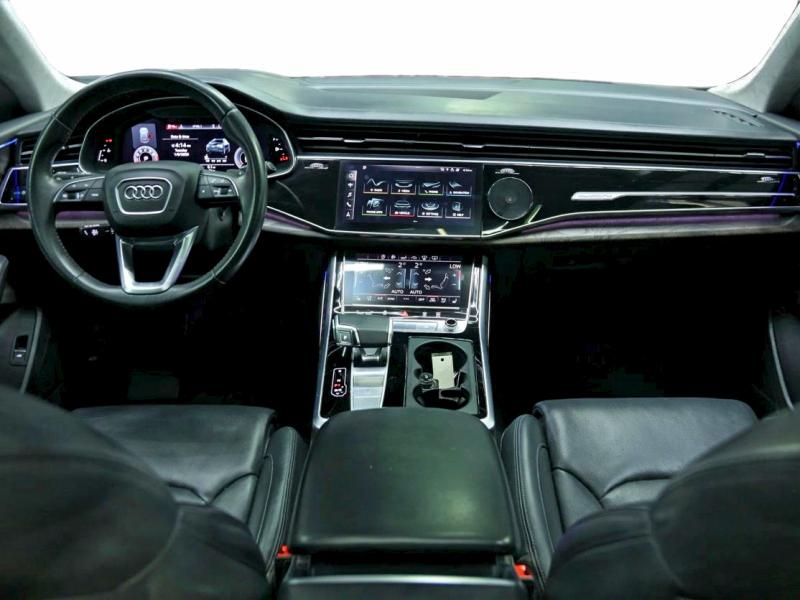 Фото 9 - AUDI Q8