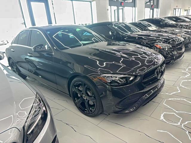 Фото 1 - MERCEDES-BENZ C-CLASS