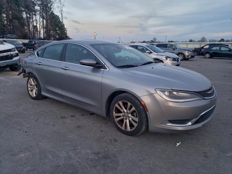 Фото 4 - CHRYSLER 200