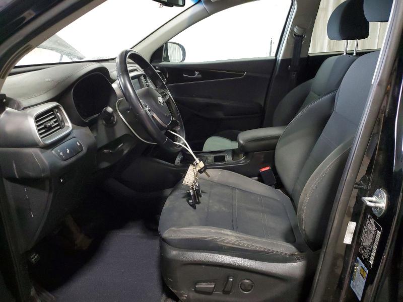 Фото 7 - KIA SORENTO