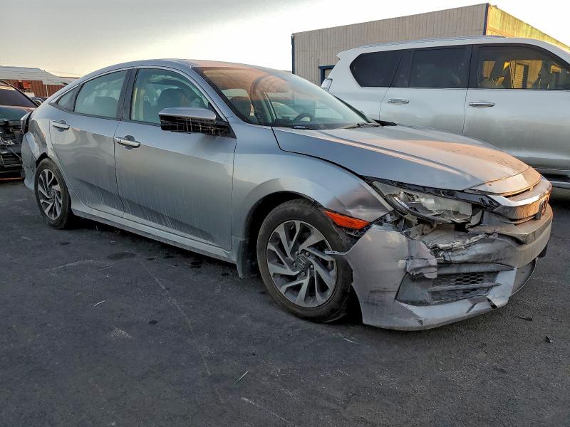 Фото 4 - HONDA CIVIC