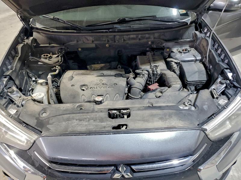 Фото 12 - MITSUBISHI OUTLANDER