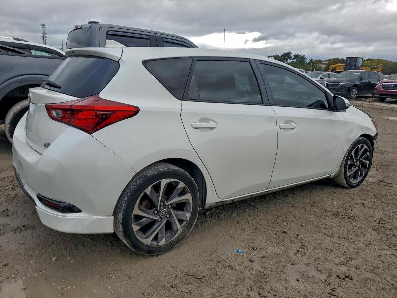 Фото 3 - TOYOTA COROLLA