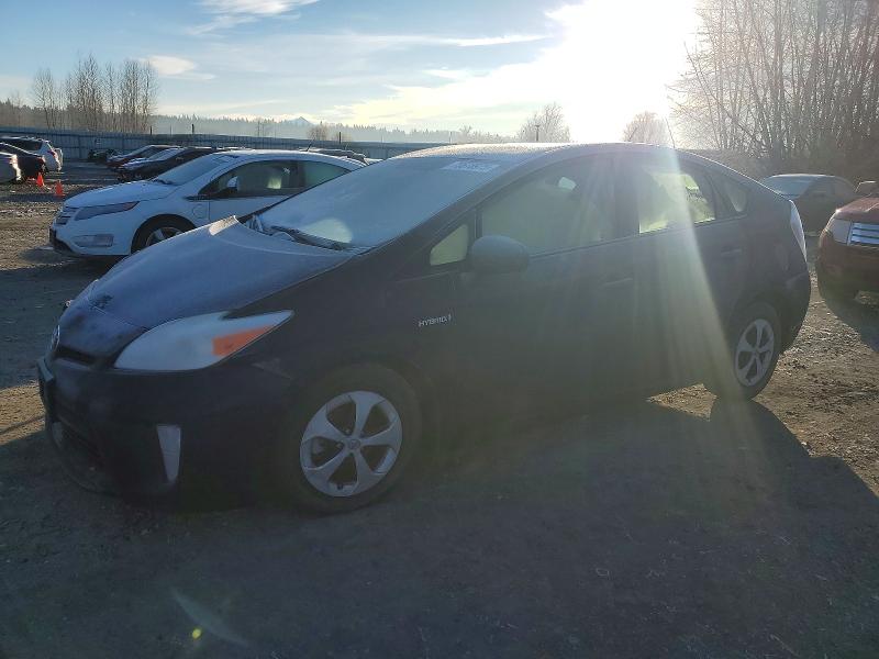 Фото 1 - TOYOTA PRIUS