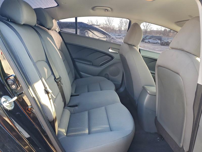 Фото 10 - KIA FORTE