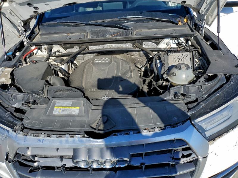 Фото 12 - AUDI Q5