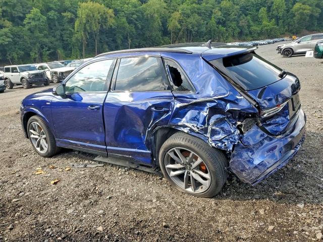 Фото 2 - AUDI Q3