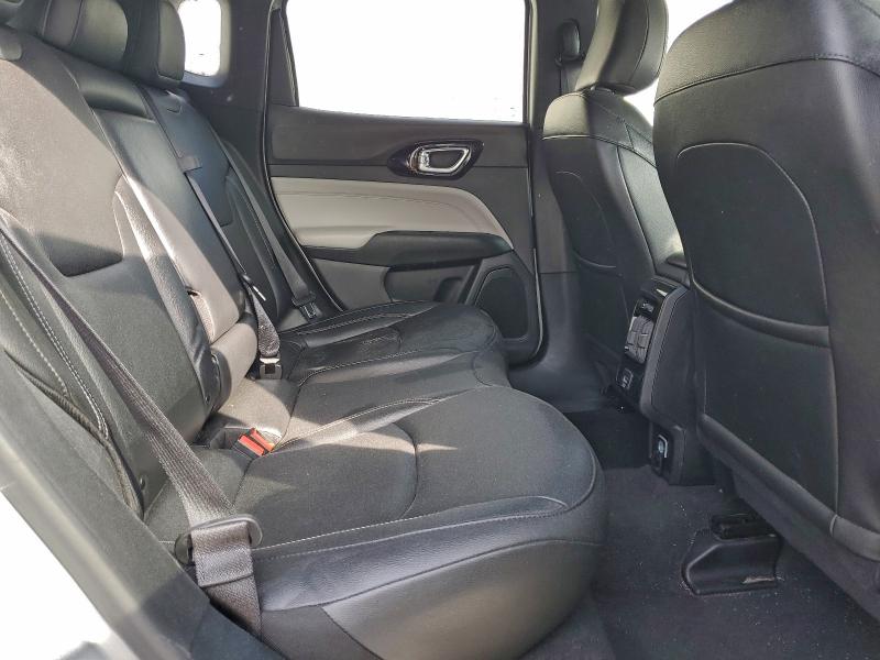 Фото 11 - JEEP COMPASS