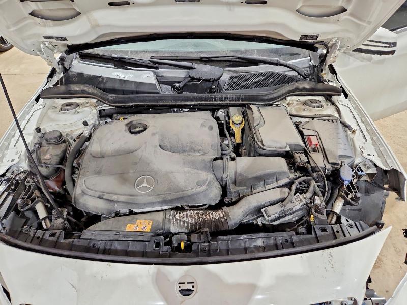 Фото 12 - MERCEDES-BENZ GLA-CLASS