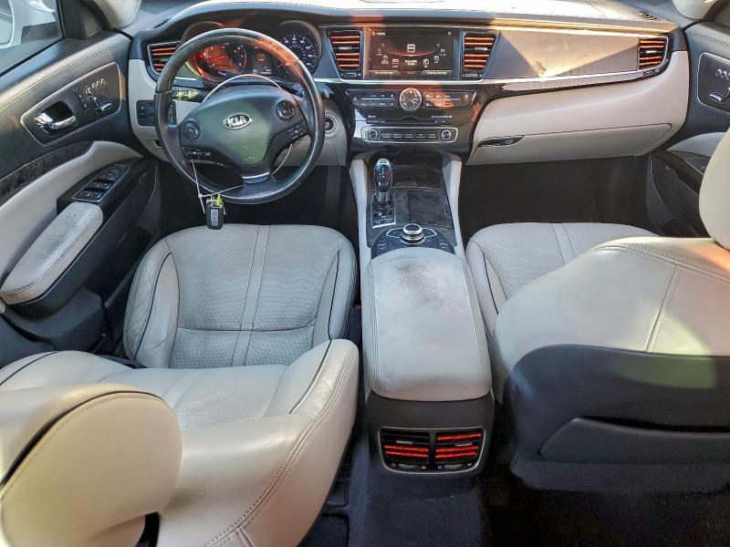 Фото 8 - KIA K900