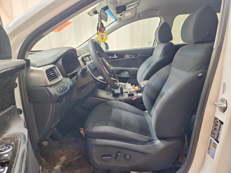 Фото 7 - KIA SORENTO