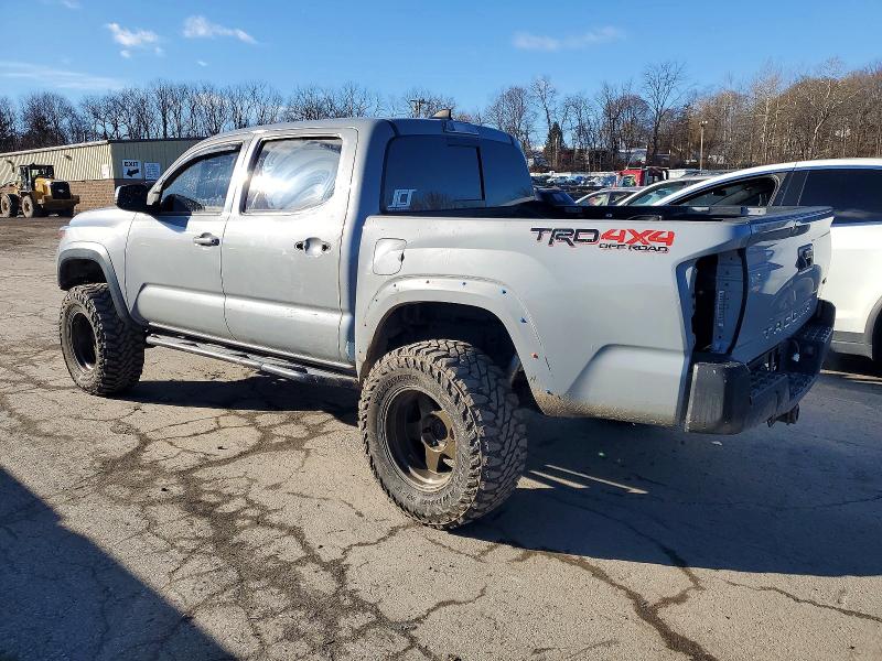 Фото 2 - TOYOTA TACOMA