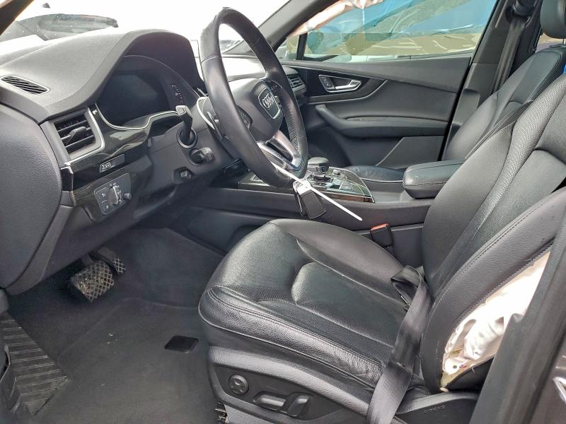 Фото 7 - AUDI Q7