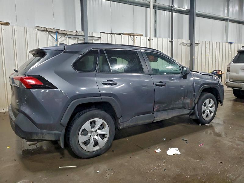 Фото 3 - TOYOTA RAV4