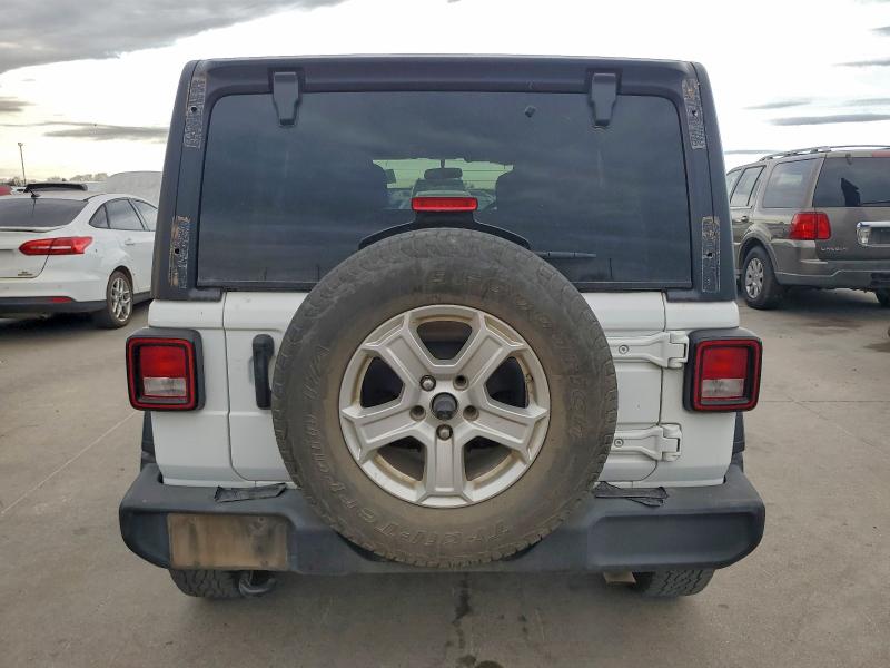 Фото 6 - JEEP WRANGLER