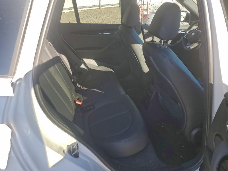 Фото 11 - BMW X1